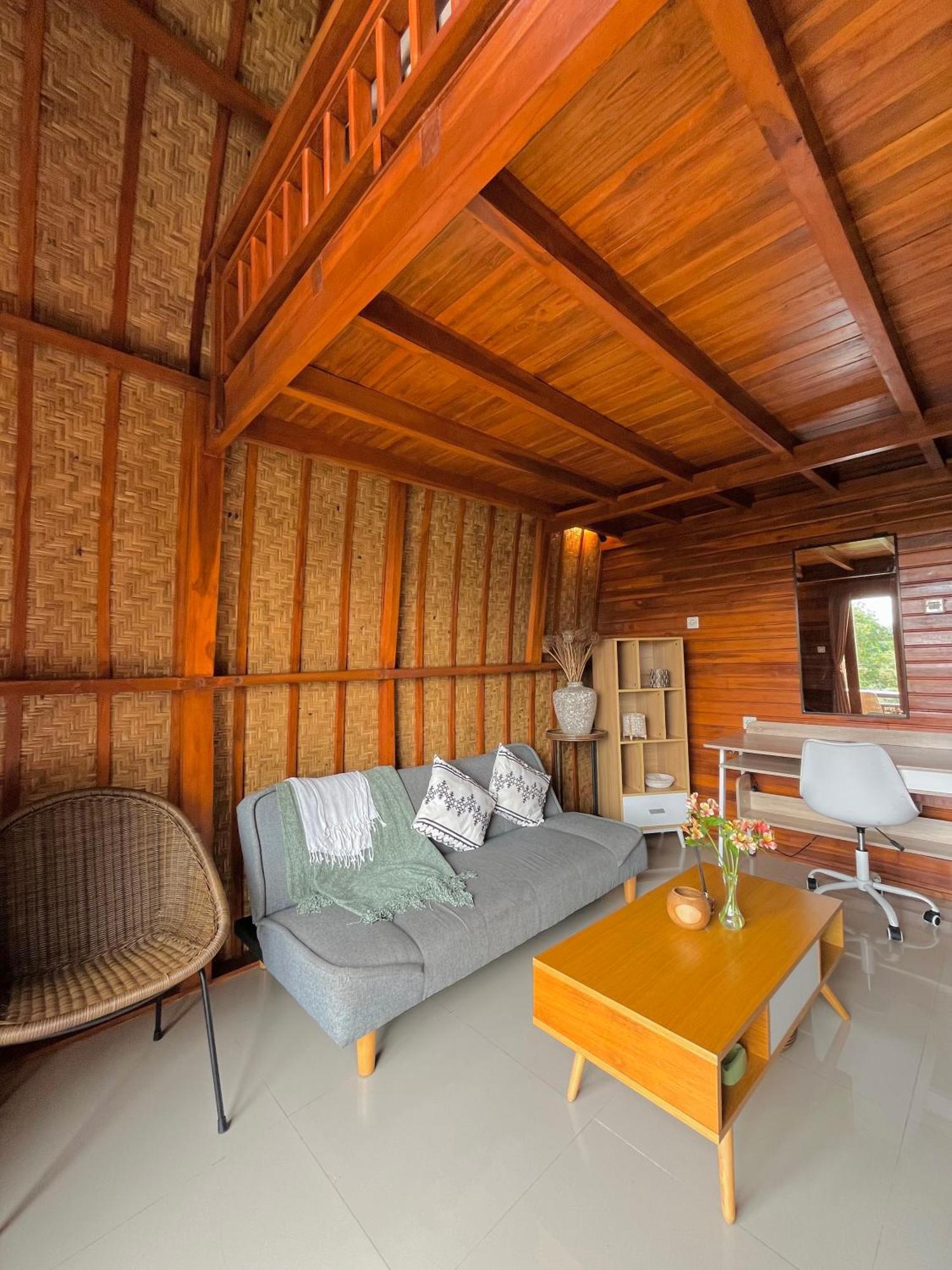 Murna House 2, Rooftop Balinese Wooden House 360 Sunrise To Sunset View Apartment Uluwatu